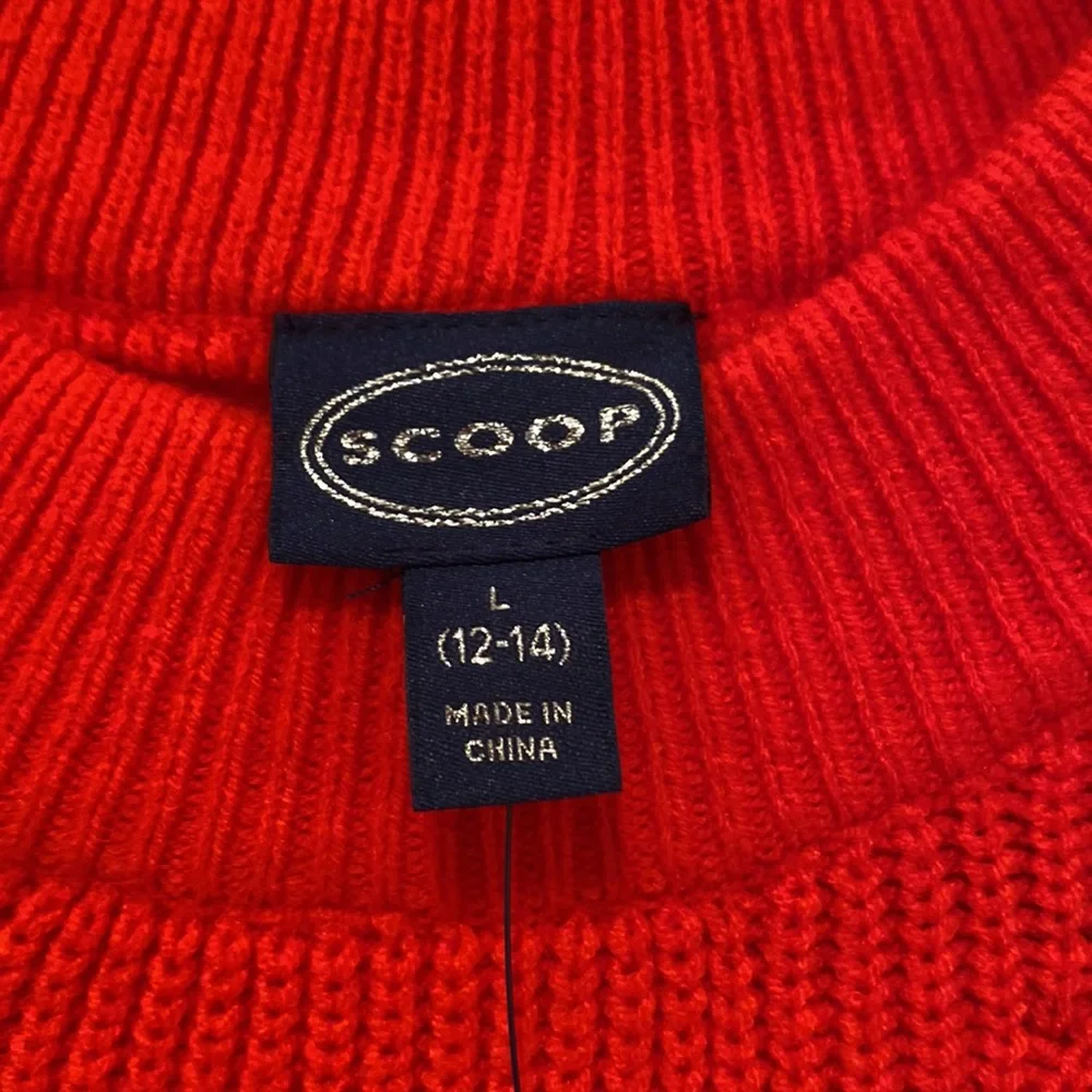 Red sweater - Picture 2 of 3